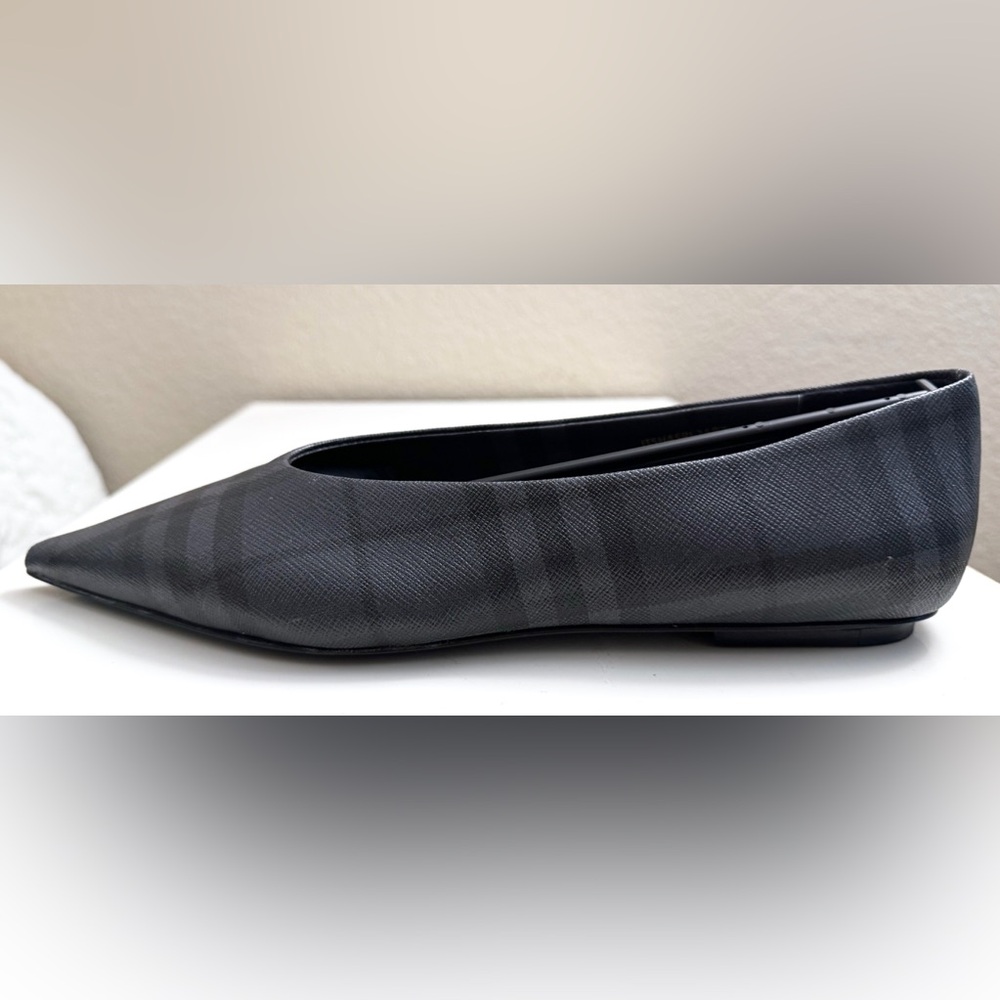 BURBERRY New With Box and Tags Madelina Ballet Signature Charcoal Plaid/Check